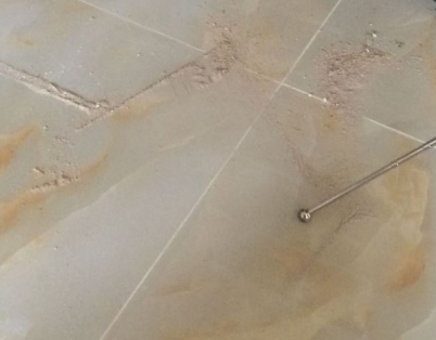 高县瓷砖空鼓维修公司分享粘合剂选择不当在瓷砖铺贴过程中可能导致以下问题